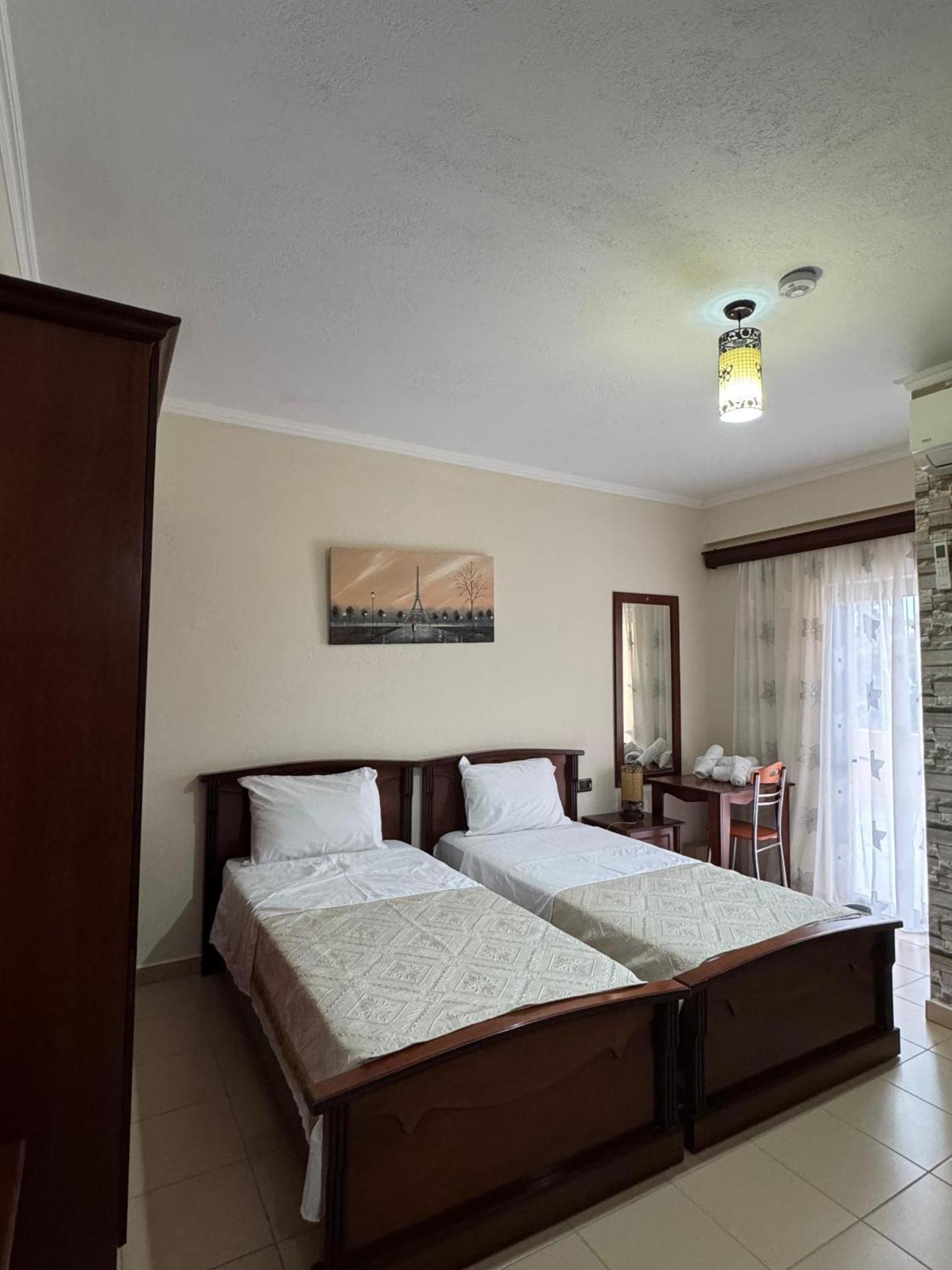 Hotel Restorant Leza Lini Kamer foto
